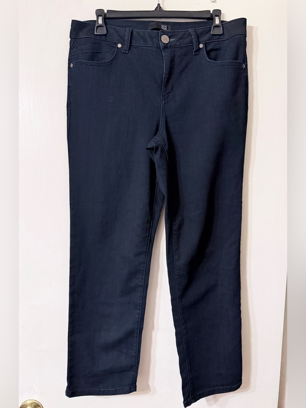 1822 Women’s Straight Dark Blue Jeans Sz 12